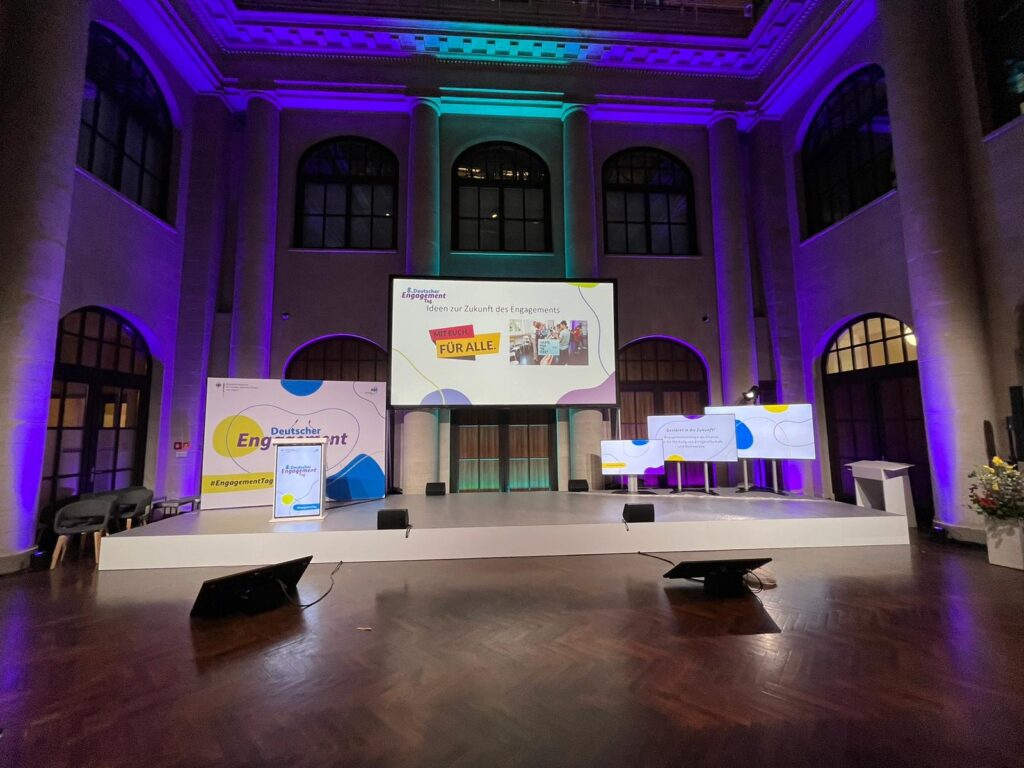 btl next | Bühne 8. Deutscher Engagement Tag | Kompetenz Humboldt Carré